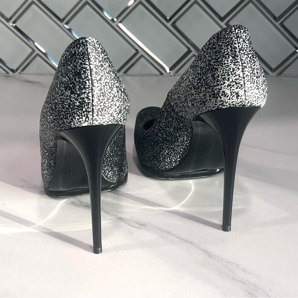STELLA MCCARTNEY PUMPS/ HEELS SIZE 38.5 NAVY/BLACK PRINTED PUMPS - Picture 6 of 16